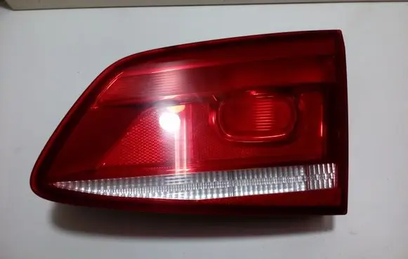 Volkswagen PASSAT B7 Tailgate rear/tail lights 3AF945094R