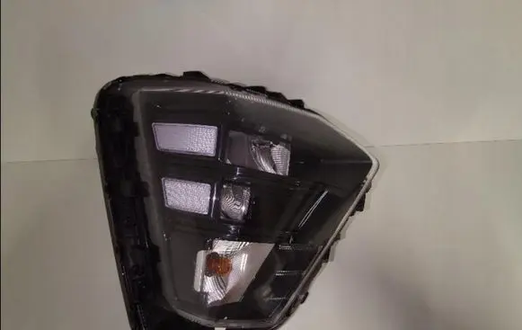 Hyundai Lantra II Headlight/headlamp 92102HF000