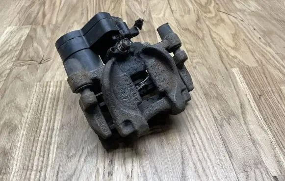 Ford Mondeo MK V Rear brake caliper DG9C2D250A