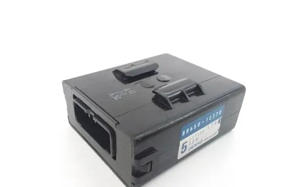 Toyota Yaris Other control units/modules 886501E370 2771001790