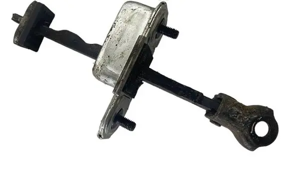 Hyundai i30 Front door upper hinge