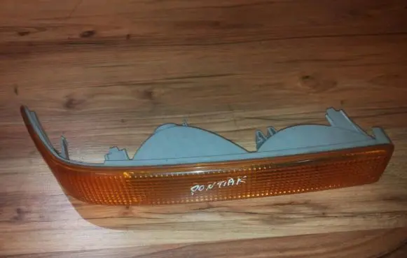 Pontiac Trans Sport Front indicator light 16526489
