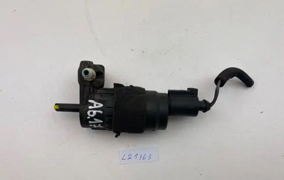 Audi A6 S6 C7 4G Windscreen/windshield washer pump 8K9955647