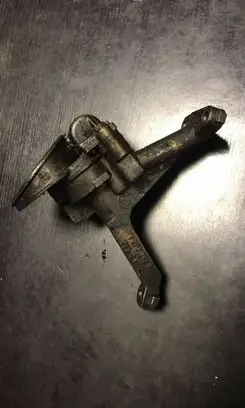 BMW 3 E30 Oil pump 1273082