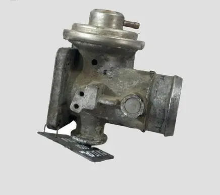 Volkswagen II LT EGR valve 074129637B