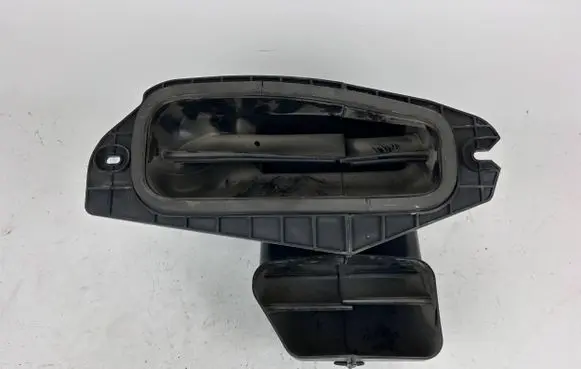 Dodge Durango III Air intake duct part 68110221AD