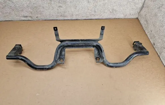 Land Rover Discovery 5 Bottom radiator support slam panel HPLA8A316AE HY3217K898AA