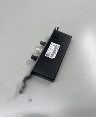 Porsche Panamera (970) Aerial antenna amplifier 97064711801