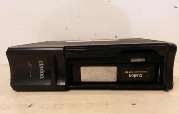 Peugeot 406 CD/DVD changer PU2293A 9633354980 CAA355