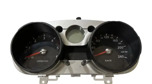 Nissan Qashqai Speedometer (instrument cluster) JD501 7407397