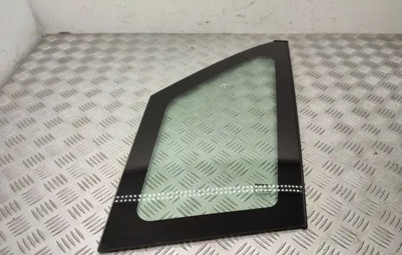 Iveco Daily 6th gen Front triangle window/glass 43R00048