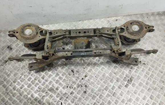 Volvo V40 Rear subframe 