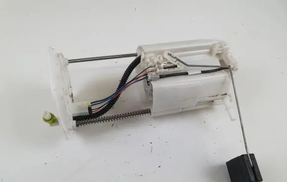 Mazda CX-7 In-tank fuel pump 1019621430