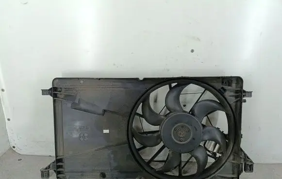 Ford Focus Electric radiator cooling fan 