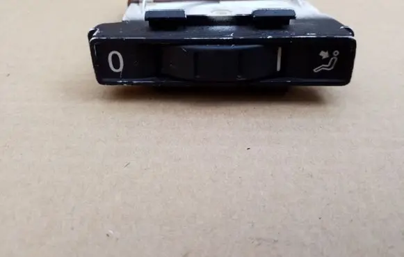 Volkswagen Touareg I Seat control switch 7L6819766