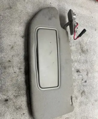 Volvo V70 Sun visor