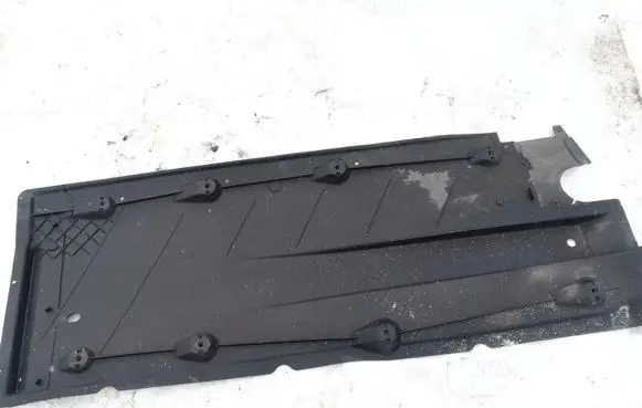Engine splash shield/under tray
