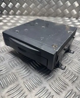 Volvo XC90 CD/DVD changer 31337203 3AF439L UP200622