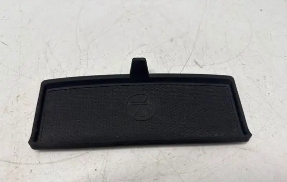 Mercedes-Benz GLE AMG (W166 - C292) Glove box pad A1666831094