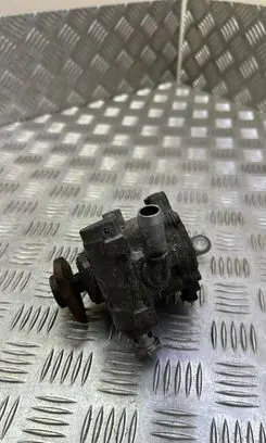 BMW X1 E84 Power steering pump 678045902