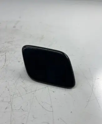 KIA Sorento Headlight washer spray nozzle cap/cover 98682C5000