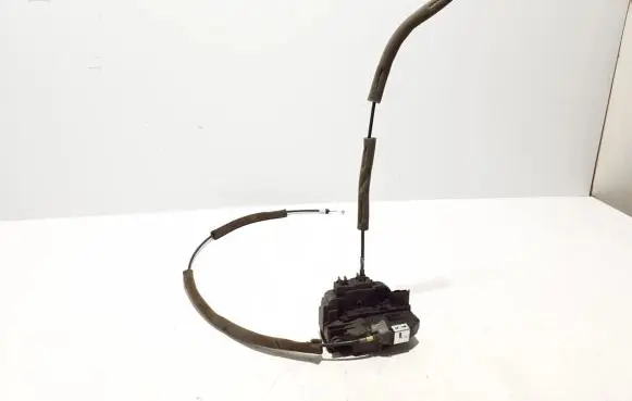 Nissan Pulsar Rear door lock 825003ZL0A