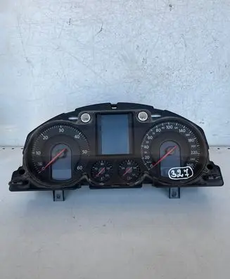 Volkswagen PASSAT B6 Speedometer (instrument cluster) A2C53194181