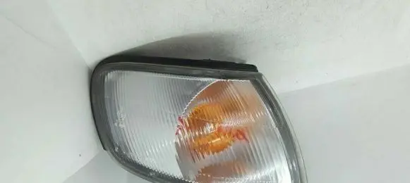 Nissan Almera Front indicator light 185251B