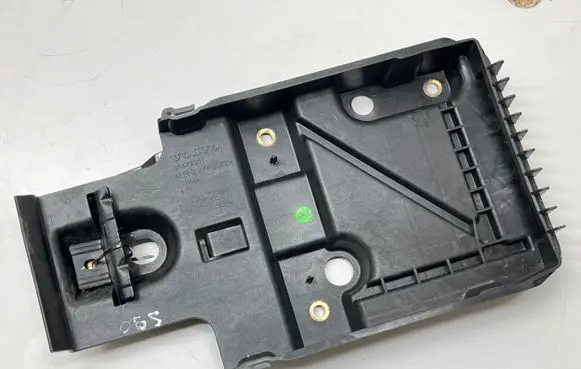 Volvo S90, V90 Battery tray 31479351