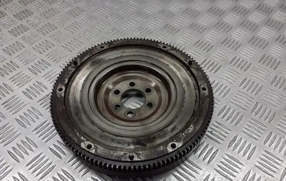Skoda Fabia Mk2 (5J) Flywheel 045105273D