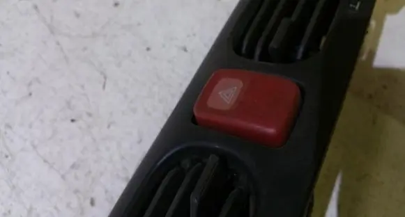 Mazda 626 Hazard light switch
