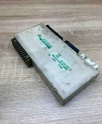BMW 5 E39 Comfort/convenience module 8373809 5DK007047