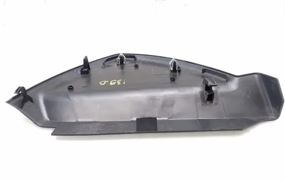 Mercedes-Benz C W204 Dashboard side end trim A2046800278