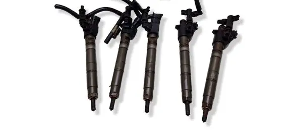 Volvo XC60 Fuel injector 31303238