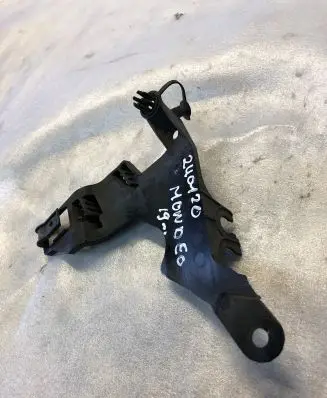 Ford Mondeo MK V Fender mounting bracket Dg9t14a301af