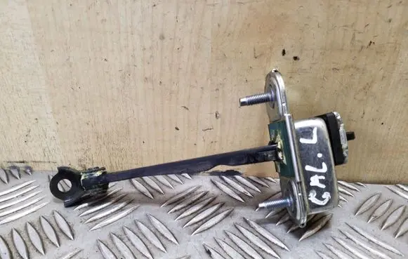Hyundai i40 Rear door check strap stopper