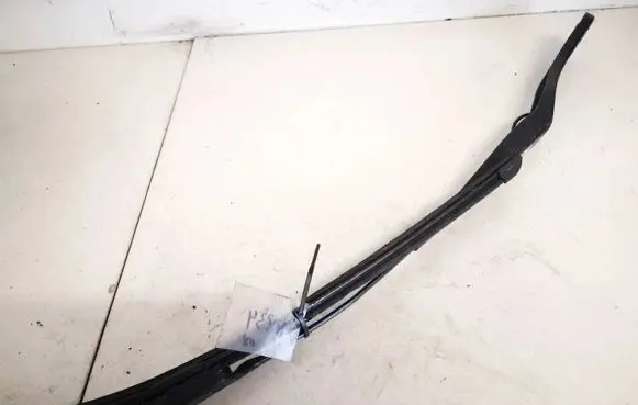 Volvo V50 Front wiper blade arm 30699997