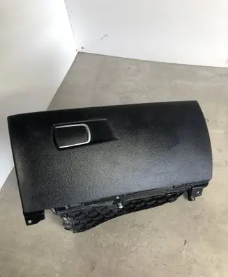 BMW 1 F20 F21 Glove box set 9394366 61169394366 72758410