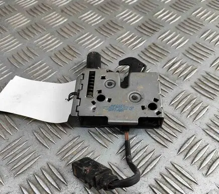 Audi Q8 Engine bonnet/hood lock/catch 4M8823509A