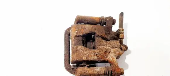 Nissan Qashqai Rear brake caliper