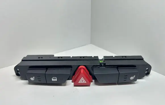 KIA Ceed Hazard light switch 937001H000
