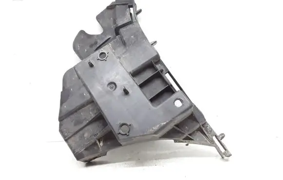 Volvo V70 Front bumper mounting bracket 31265345