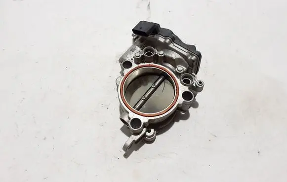 BMW X3 G01 Throttle valve 8601651