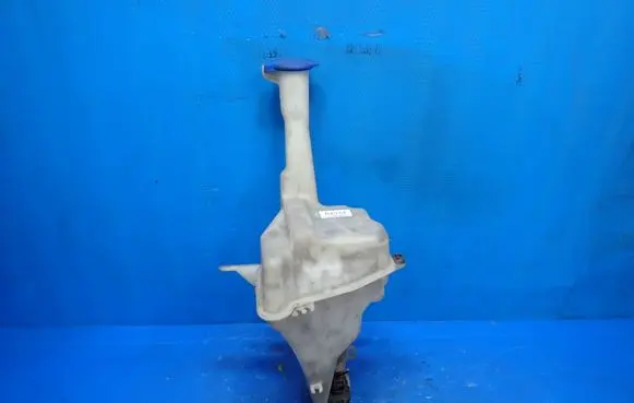 Hyundai i20 (PB PBT) Windshield washer fluid reservoir/tank 98610-1J200 986101J300