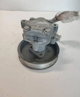 Volkswagen Touareg I Power steering pump