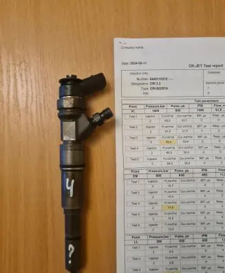 BMW 5 E60 E61 Fuel injector 7793836 0445110216
