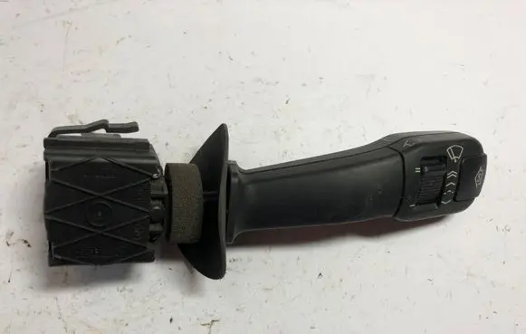 BMW 5 E39 Wiper control stalk 8360879 01200920 PA66MX40