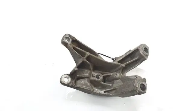 Audi A8 S8 D4 4H Engine mounting bracket 4H0199307AC