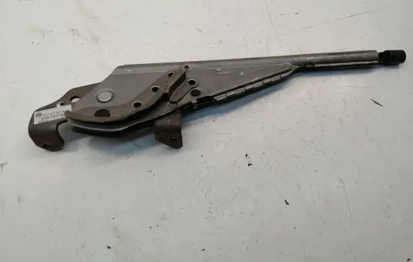 Volkswagen Transporter - Caravelle T5 Hand brake release handle 7E1711301B