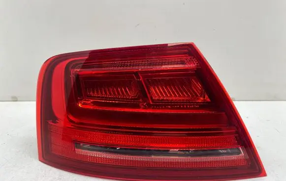 Audi A8 S8 D4 4H Rear/tail lights 4H0945095